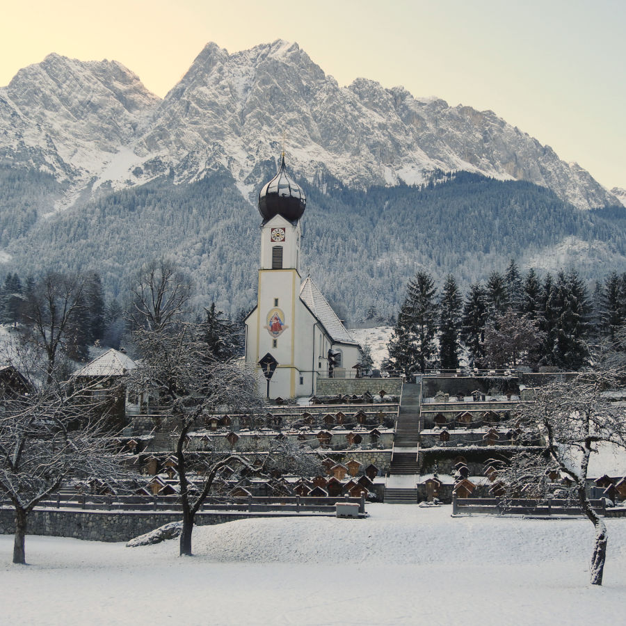 Ein perfekter Tag in Grainau: Winterrundweg als (Schneeschuh)-Wanderung mit Zugspitzbesuch